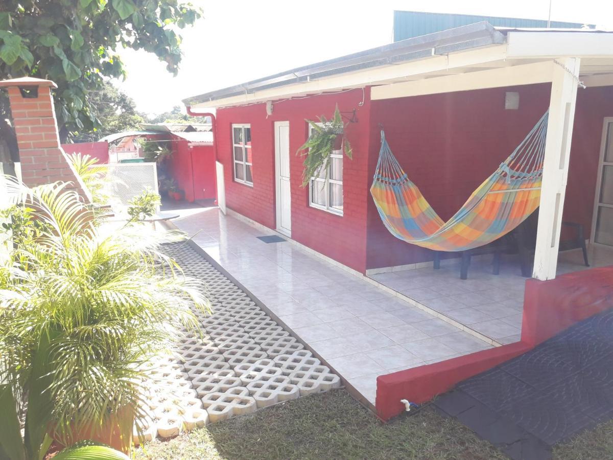 En Familia Villa Puerto Iguazu Ngoại thất bức ảnh